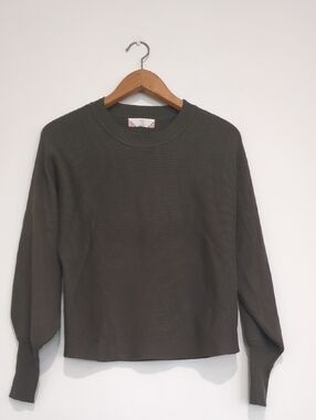 Pink Rose Olive Green Ribbed Crewneck Sweater